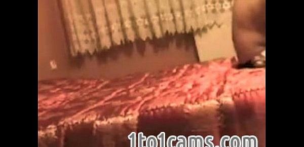  Man bangs his wife hard on cam - 1to1cams.com